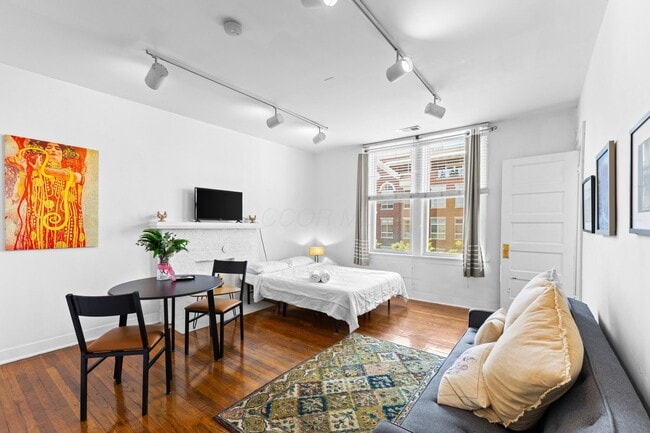 Foto del edificio - 854 N High St