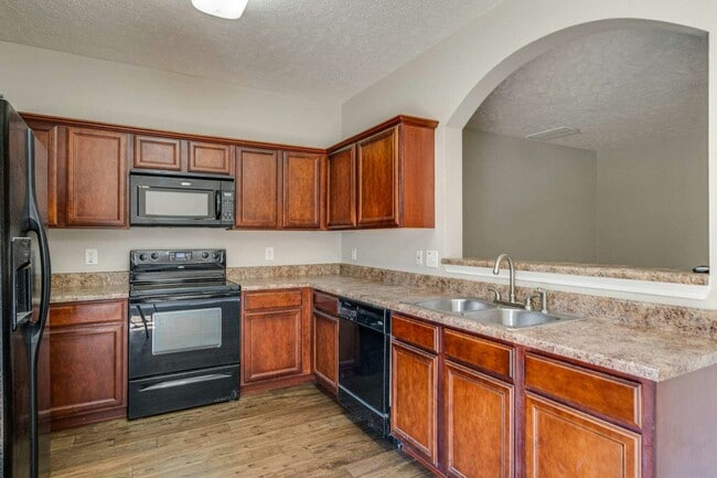 Building Photo - 1071 Ashmore Dr