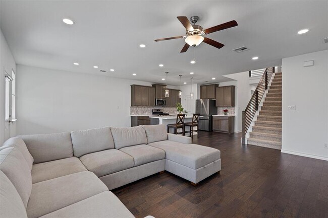 Foto del edificio - 213 Stinchcomb Rd
