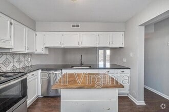 Building Photo - 4081 Concordia Way
