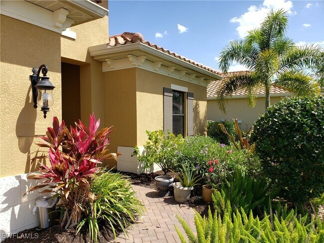 Foto del edificio - 21313 Estero Palm Way