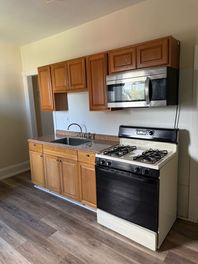 Foto del edificio - 716 Linden St