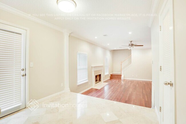 Foto del edificio - 921 Ambeau Cir