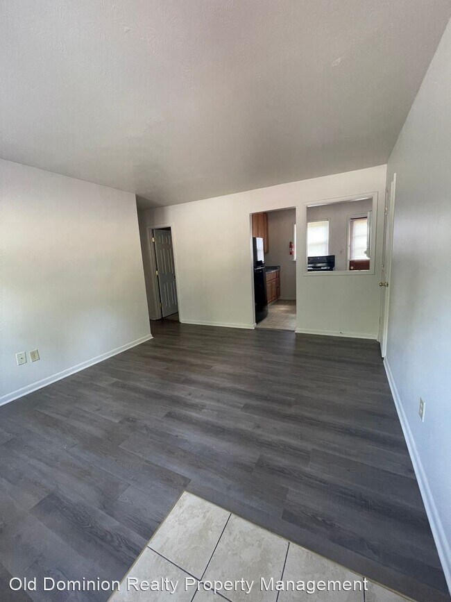 Building Photo - 2 br, 1 bath House - 38 Washington Street ...