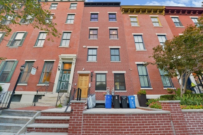 Building Photo - 1517 Green St