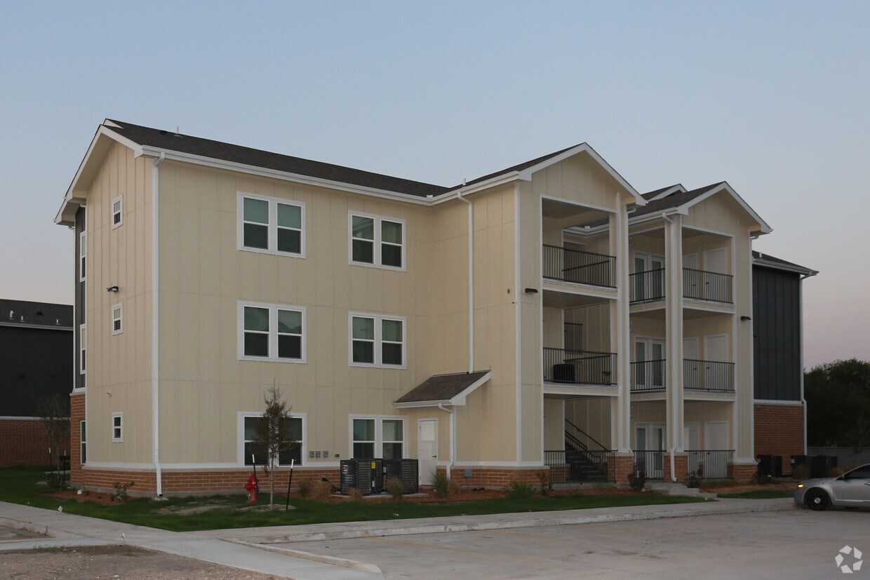 Sundance Meadows Apartments in Brownsville, TX