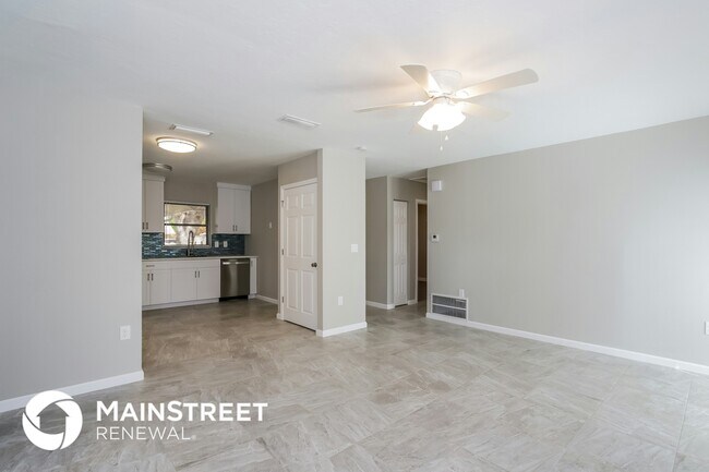 Foto del edificio - 816 65th Ave W