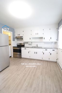 2-Bedroom Duplex with In-Unit Laundry & Lawn Care Included! - 2-Bedroom Duplex with In-Unit Laundry & Lawn Care Included!