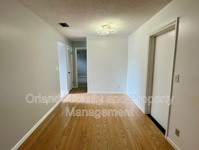 Foto del edificio - 116 Clifford Ave