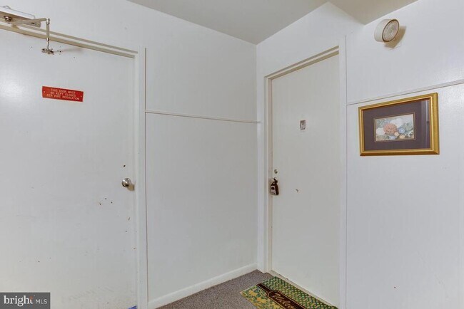 Building Photo - 304 Forbes St