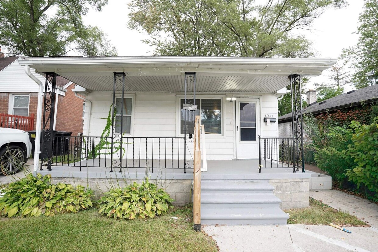 Primary Photo - This beautifully updated 3-bedroom, 1-bath...