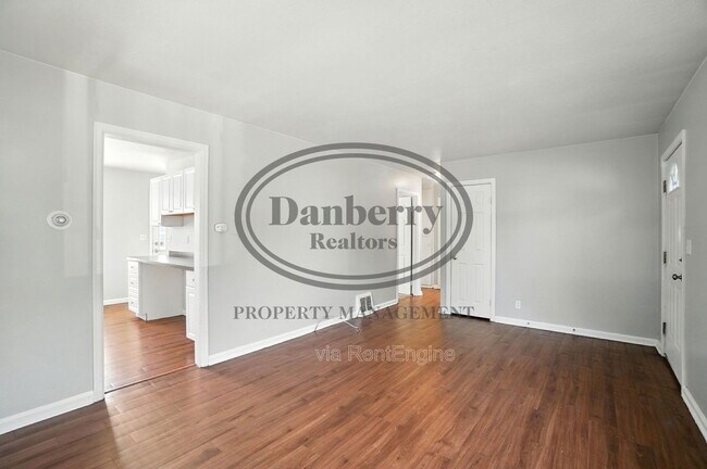 Foto del edificio - 1126 Searles Rd