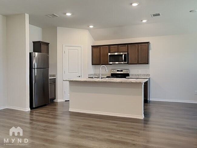 Foto del edificio - 3008 Aberdeen Dr