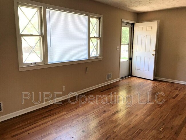 Building Photo - 3341 S 89th St
