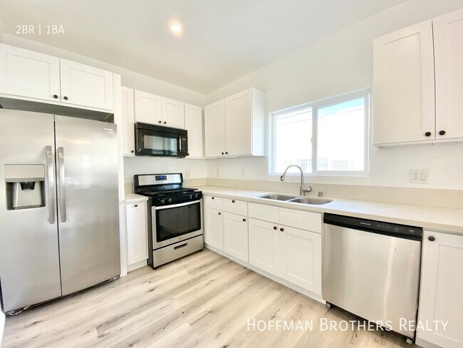 Foto del edificio - 2837 Bronson Ave