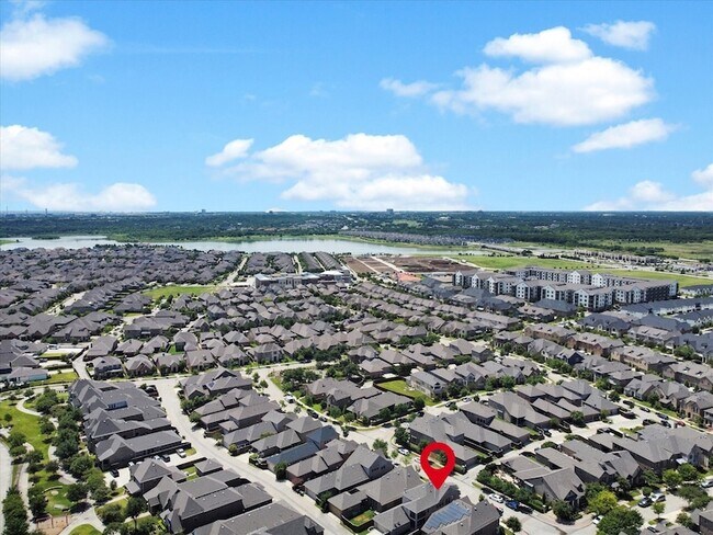 Foto del edificio - 4225 Aspen Grove Ct