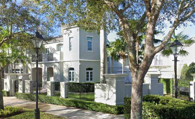 Building Photo - 10170 SW 75th Pl