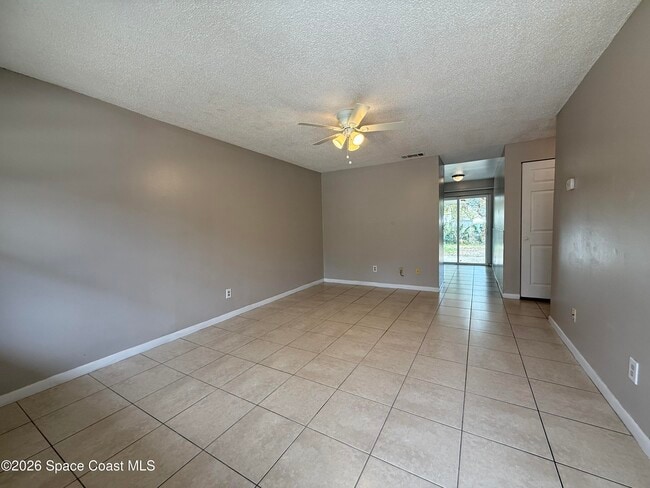 Foto del edificio - 324 Bay Ave