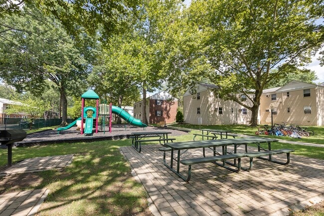  - Lakeview Apartments