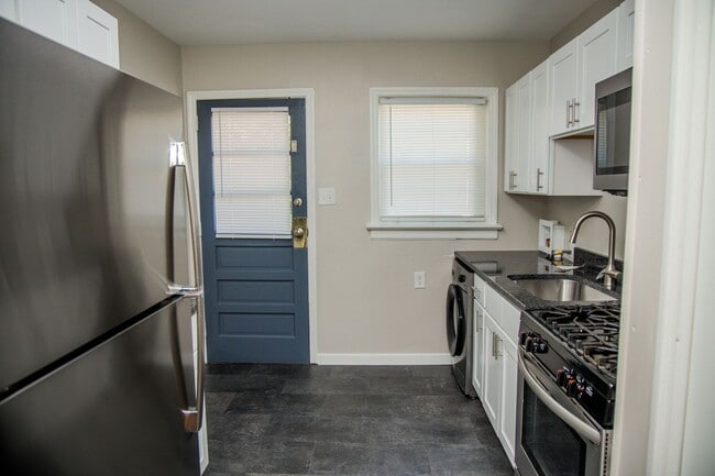 Foto del edificio - 1905 Grayland Ave