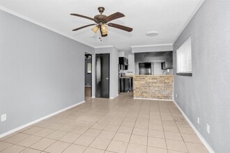 Building Photo - 1035 Lovett St