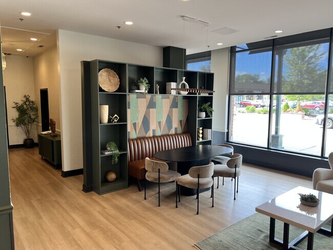 Foto del edificio - 625 Deerfield Rd