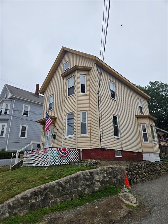 Building Photo - 36 Richardson St