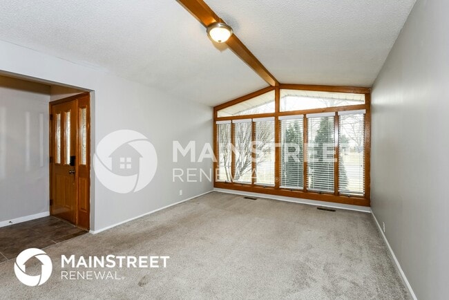Building Photo - 3665 Hambletonian Dr
