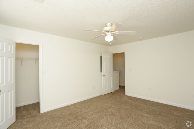 Interior Photo - Stone Creek Apartments