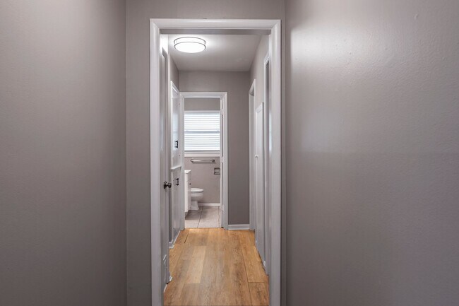 Foto del edificio - Cute 3BD/1BTH Home Corner Lot Near OU