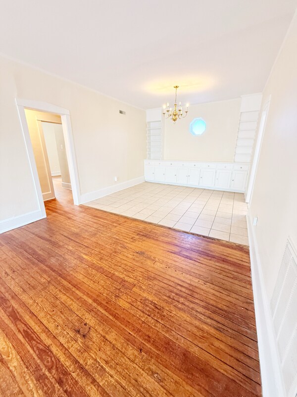 Primary Photo - 206 Bellevue Ave