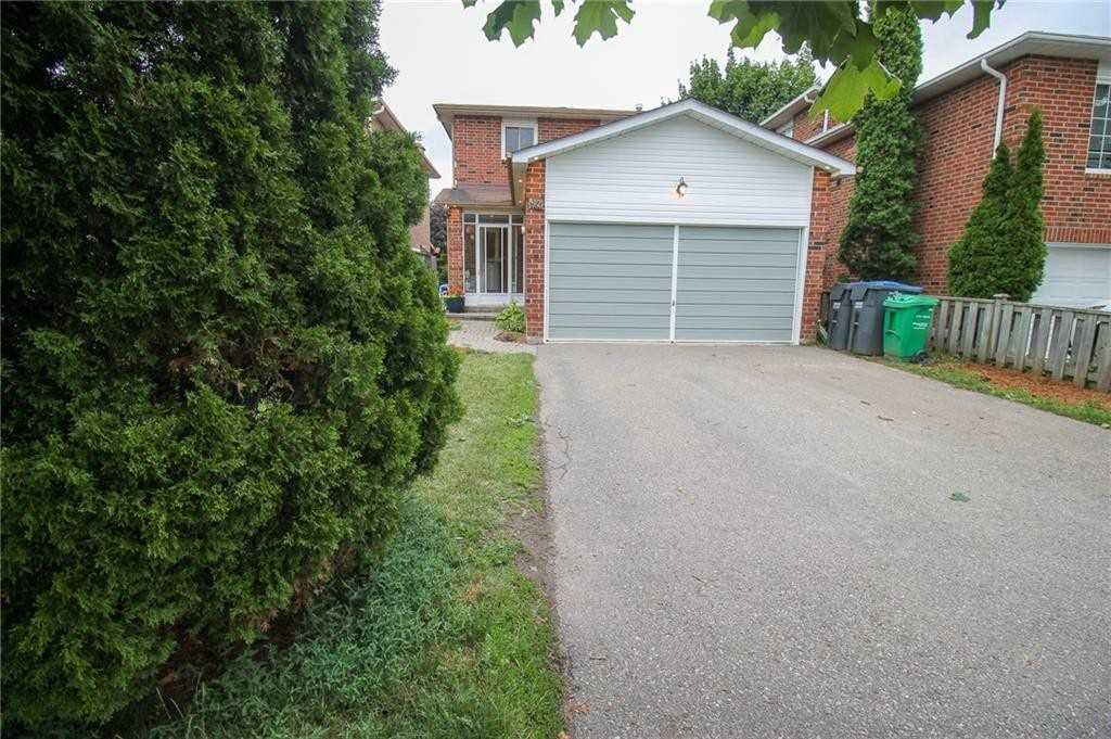 92 Clarridge Crt, Brampton, ON L6X 3N3 House for Rent in Brampton, ON