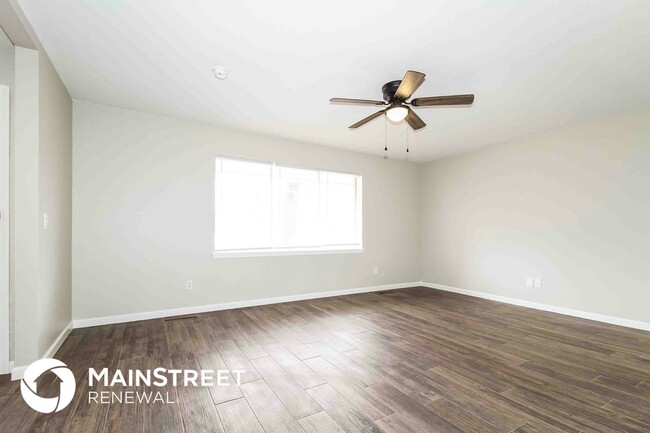 Foto del edificio - 2800 N Donald Ave