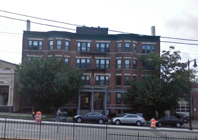 Building Photo - 1680 Commonwealth Ave