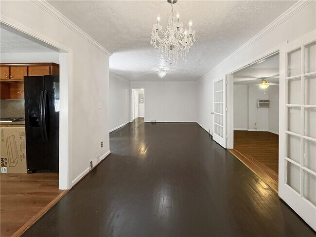 Building Photo - 1668 Laurelwood Dr SW