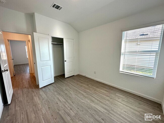 Foto del edificio - 1203 White Willow