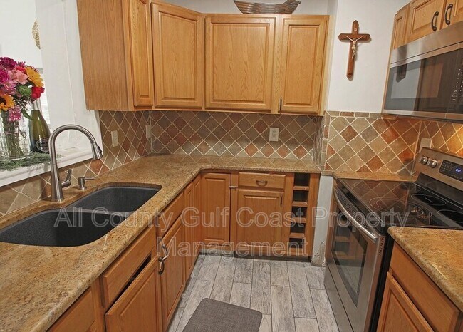 Building Photo - 241 San Marco Dr