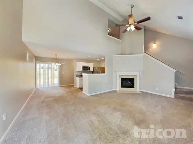 Building Photo - 175 Meadowridge Dr