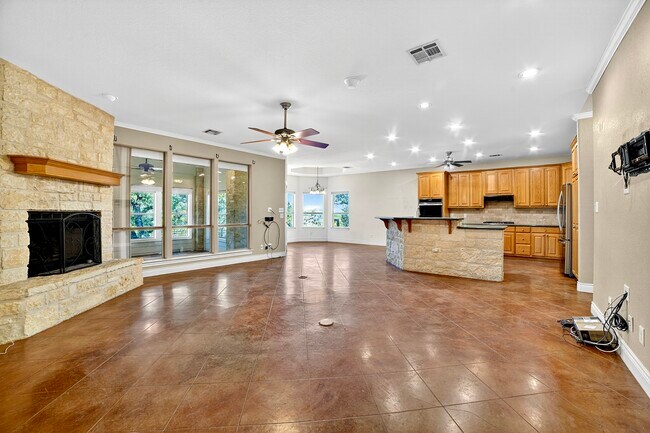 Building Photo - 116 Grey Fox Ln