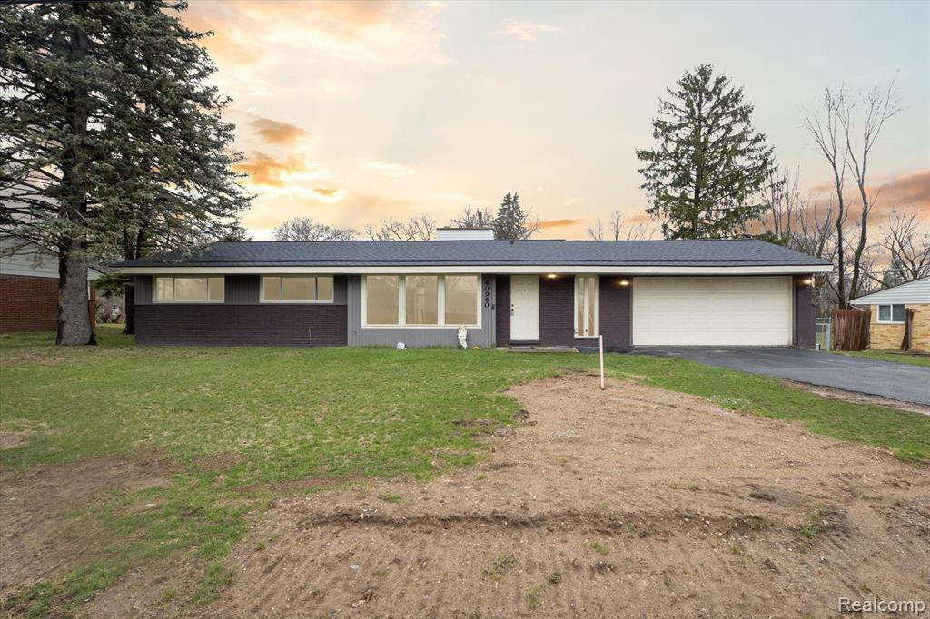 40960 W 10 Mile Rd, Novi, MI 48375 House Rental in Novi, MI