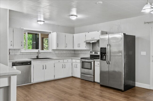 Foto del edificio - 5401 Shangrala Ln