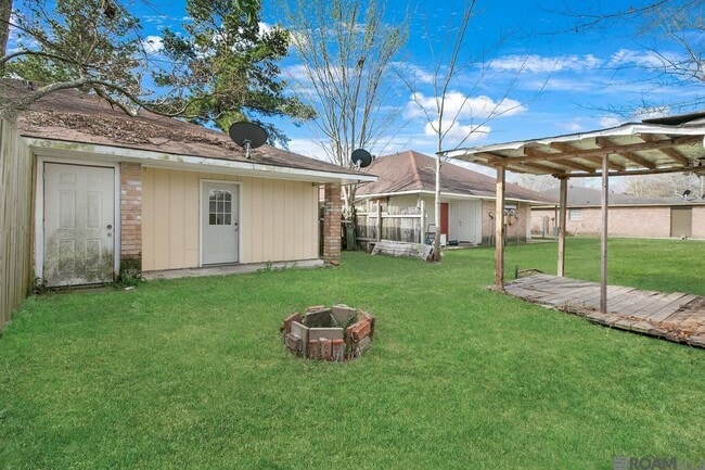 Building Photo - 8195 Jefferson Park Dr