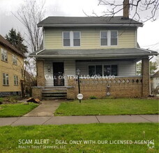 Building Photo - 3624 E 154th St