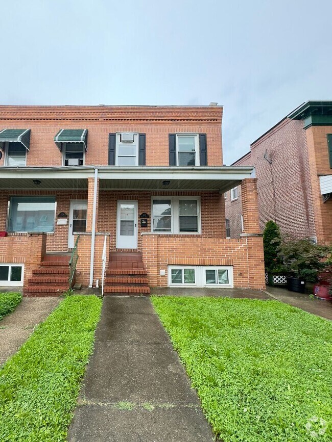 Building Photo - 332 Elrino St