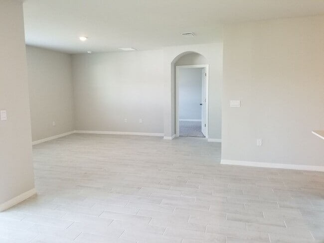 Building Photo - New Construction, Rent Ready 4/2/2