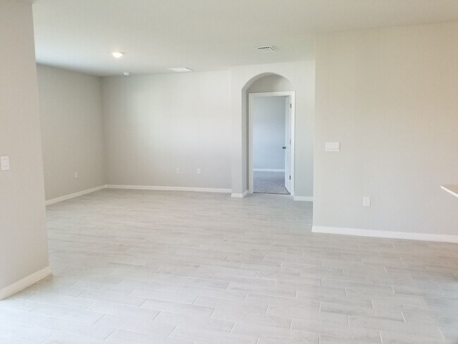 Foto del edificio - New Construction, Rent Ready 4/2/2