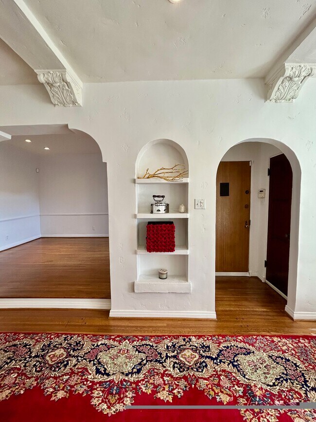 Foto del edificio - 8673 W Olympic Blvd