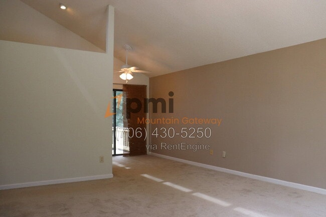 Building Photo - 48 Primrose Dr