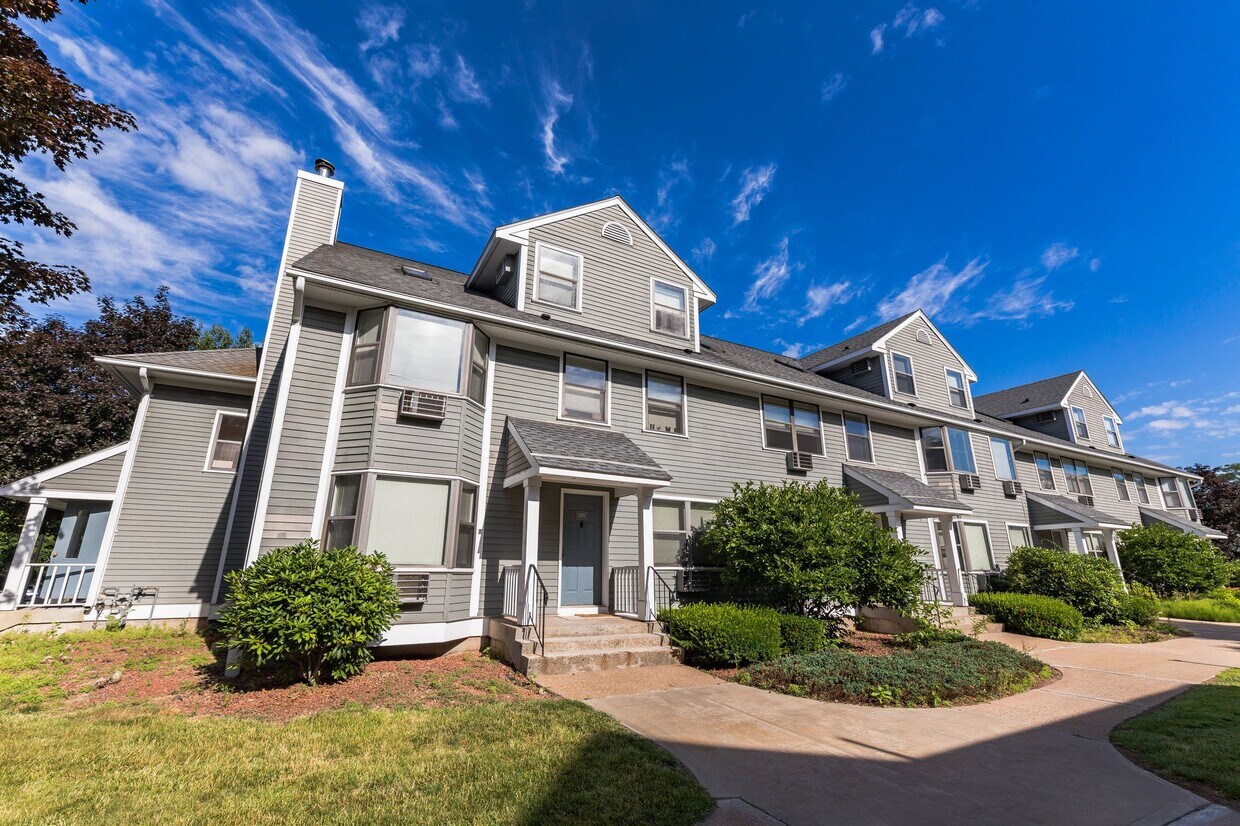 Eagle Rock Apartments at Enfield Apartments in Enfield, CT