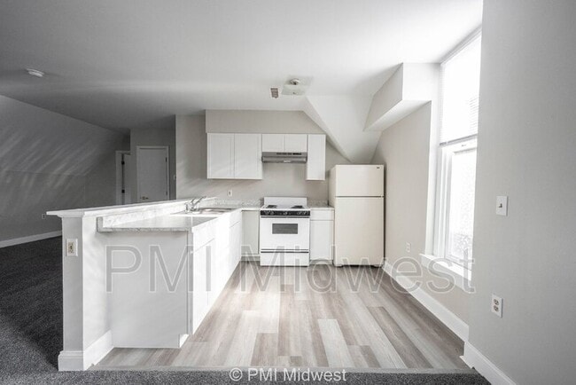 Building Photo - 522 Fletcher Ave